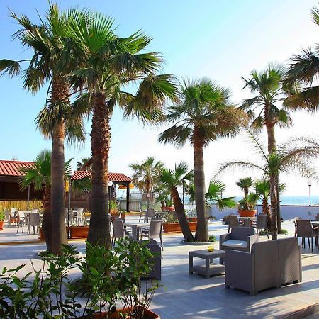 Villaggio La Bussola Paola Ngoại thất bức ảnh