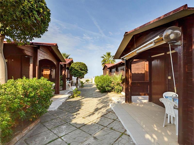 Villaggio La Bussola Paola Ngoại thất bức ảnh